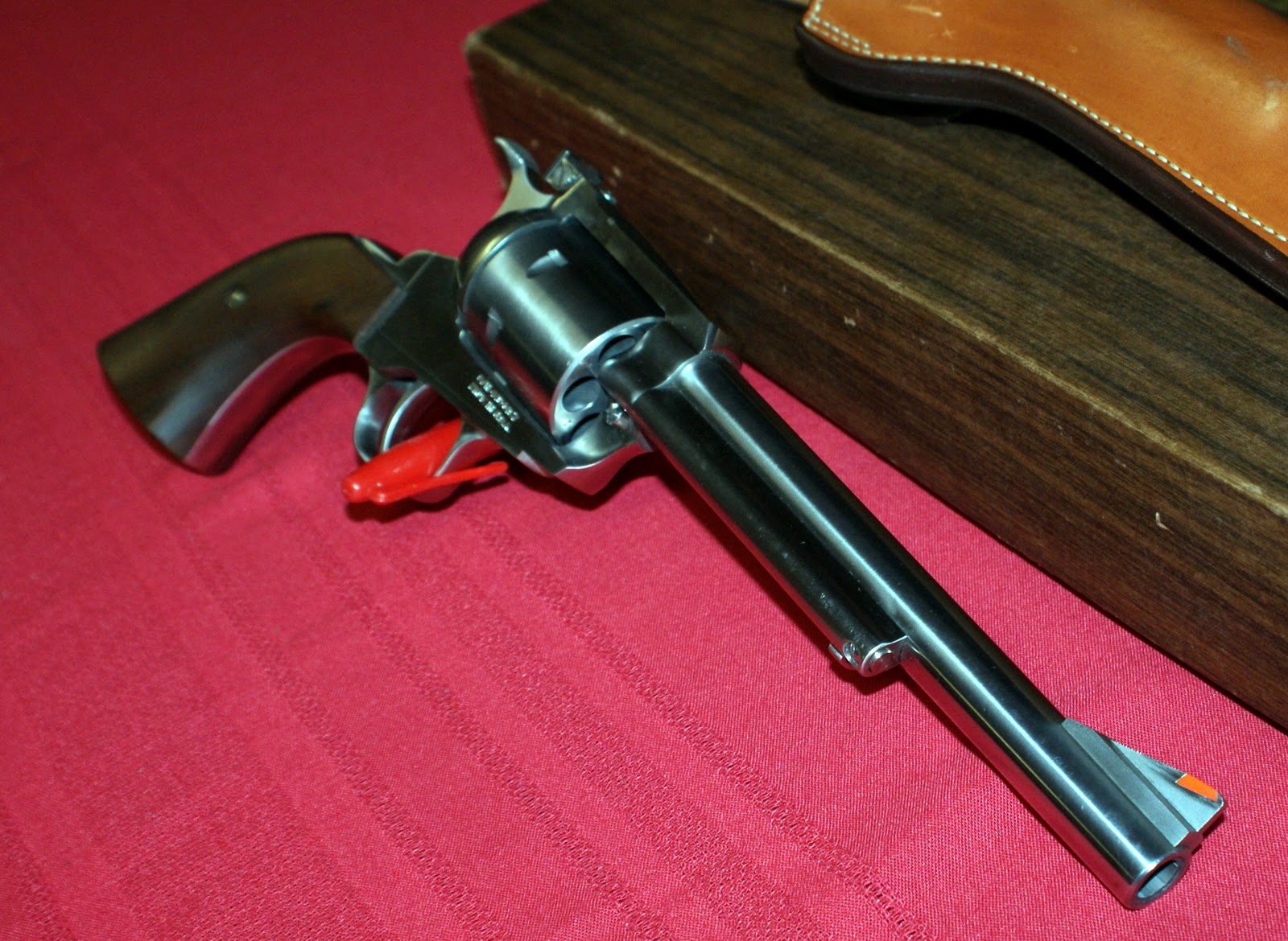 Guns & Knives Seville Stainless .44 Magnum United Sporting Arms Inc