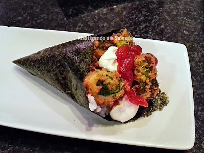 Barthô Temakeria: Temaki Cacau (Crispy Temaki de Brócolis)