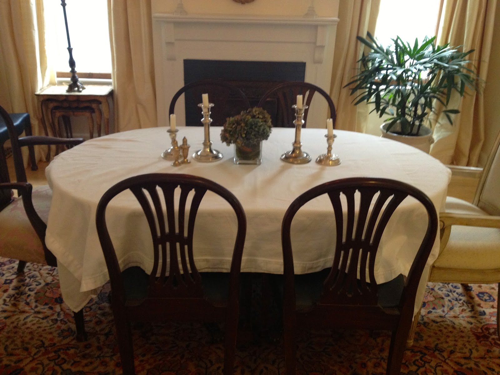 Mel & Liza DIY Entertaining Creating a Larger Dining Room Table