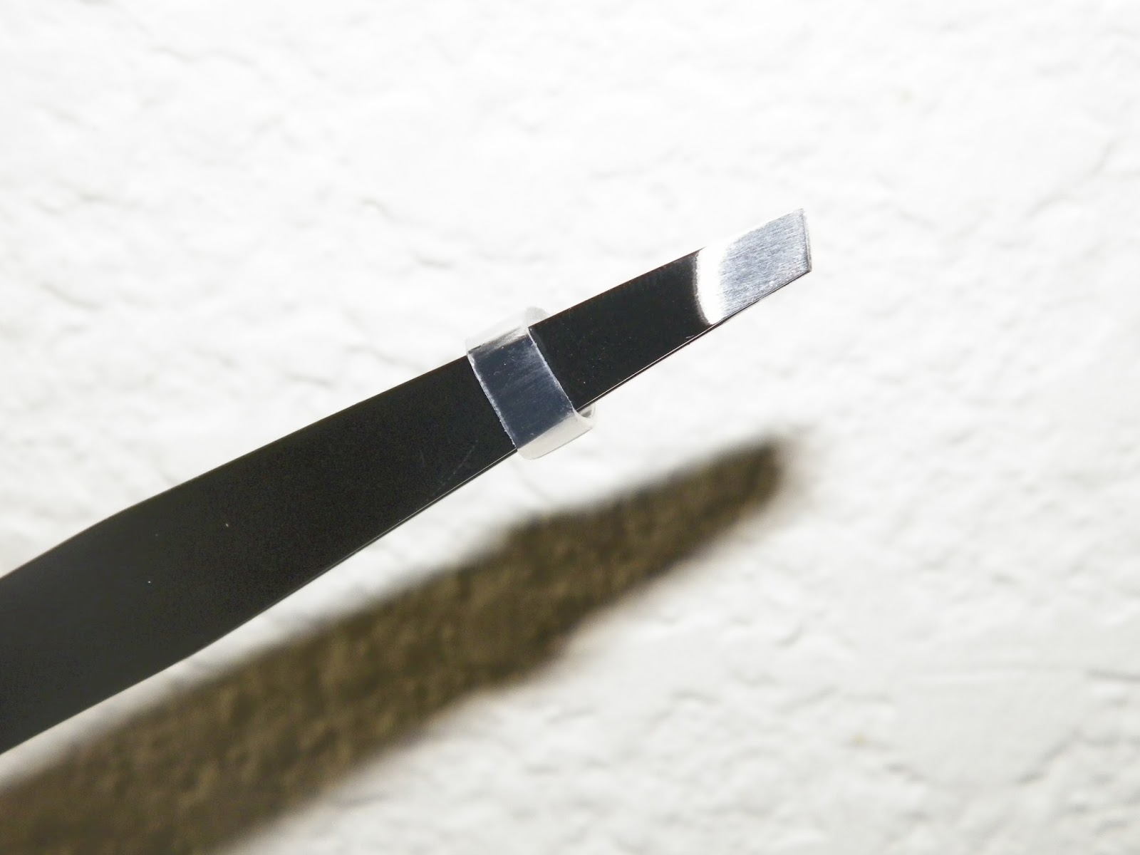 mygreatfinds 42 Bees Slant Tip Tweezers Review + Giveaway 6/15 US