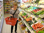 We're off to the hotel to order room service, relax, and plan Paris! (dscn )