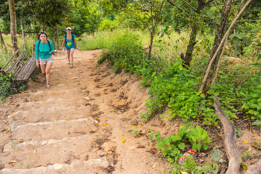 To Pai, The Land Split. Pam Bok Waterfall