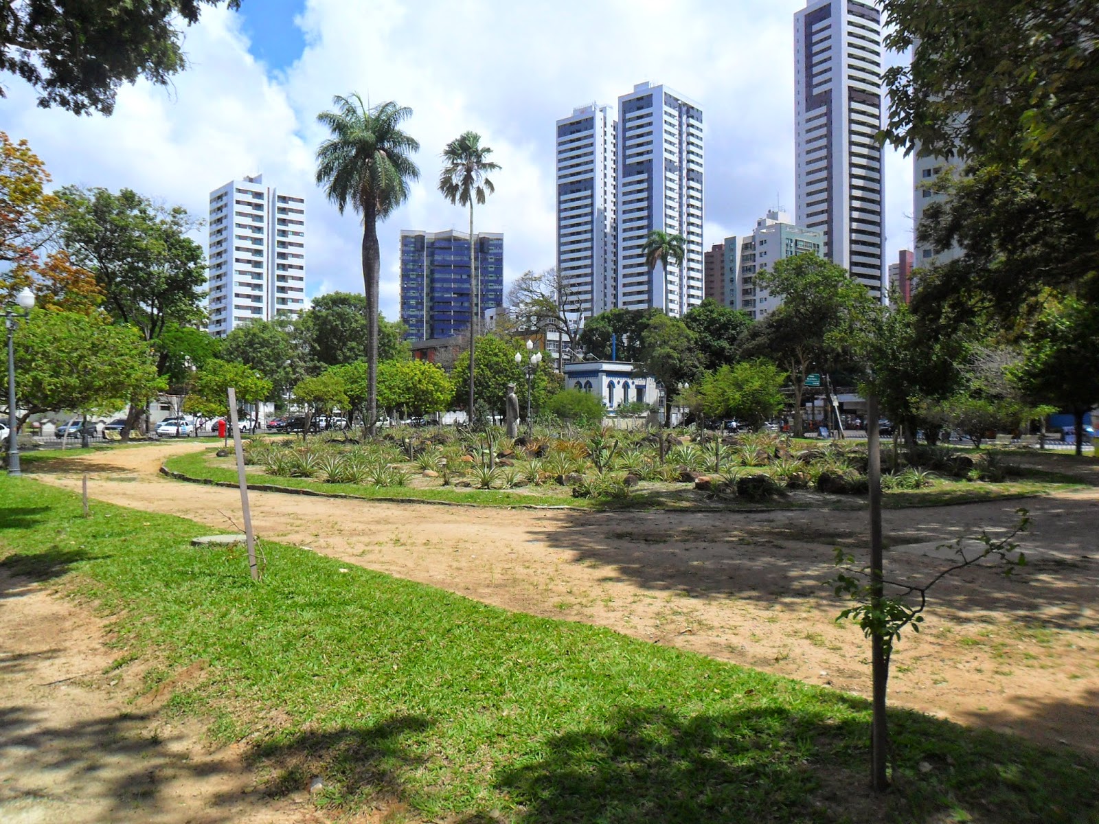 PRAÇA EUCLIDES DA CUNHA-RECIFE/PE