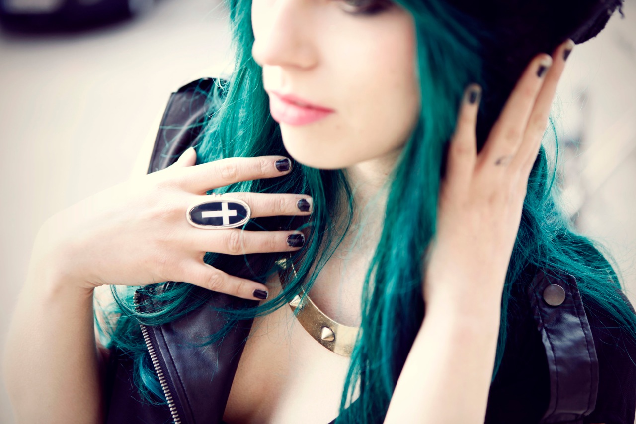 © Arrogant Mischief sur Never Utopia