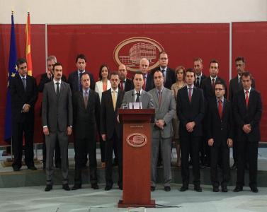, Gruevski 80 minuta mbajti në këmbë ministrat shqiptarë me agjërim