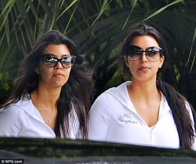 Kim Kardashian Wedding and Kim Kardashian Wedding 2011 everyone looking 