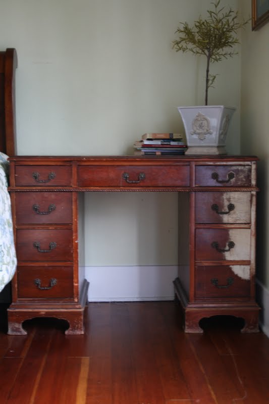 the given life Free Desk from Ugly to Umm...Better