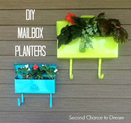Second Chance to Dream: DIY Mailbox Planters #diygarden #gardening