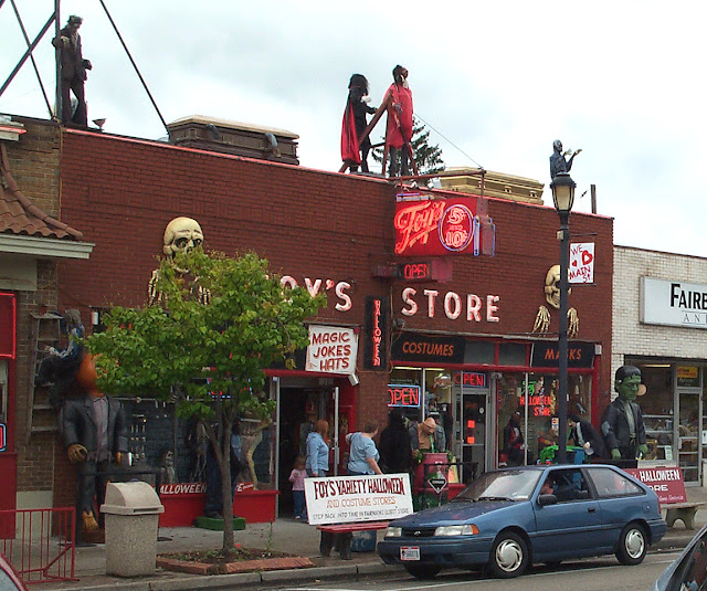 The Vysther's Halloween Haunt Journal FOYS OF FAIRBORN The Town