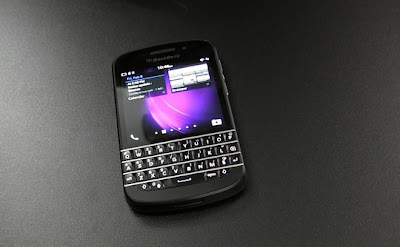 BlackBerry Q10 be The Winner of Galaxy S4 in The UK
