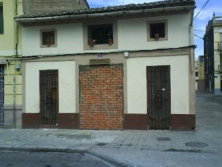 ideadestroyingmuros: junio 2011