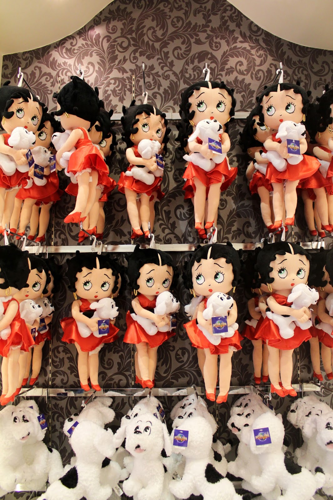 I'm just a biggest fan of Betty Boop since I was 9 years old. 