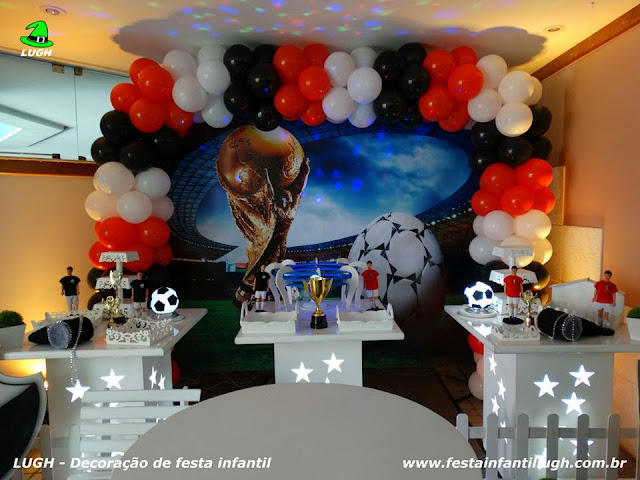 Tema Futebol - Decoração provençal simples - Detalhes imagem 06 Mesa temática Futebol para festa infantil