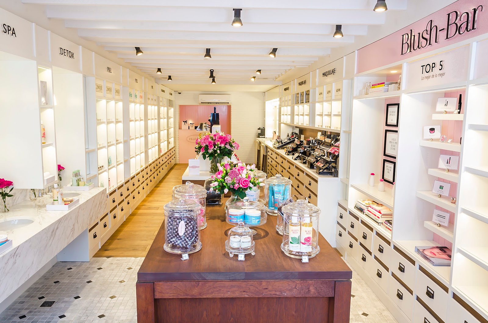 BlushBar en Colombia Viviangilro