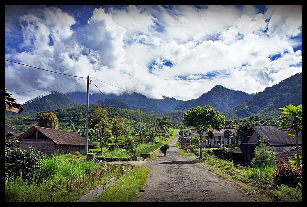 ROSELA: GUNUNG LIMAN PUNCAK DOROWATI (via PUDAK PONOROGO - KARE MADIUN)