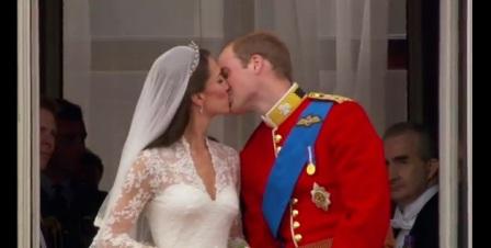 Prince+william+and+kate+middleton+kissing