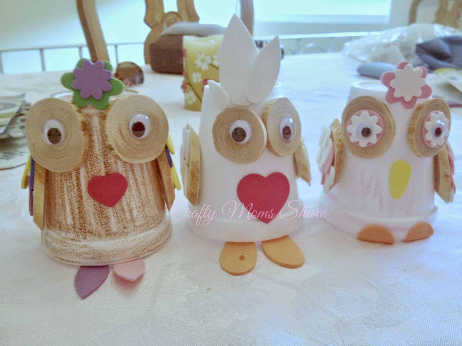 Crafty Moms Share Easy Cup Owl Craft