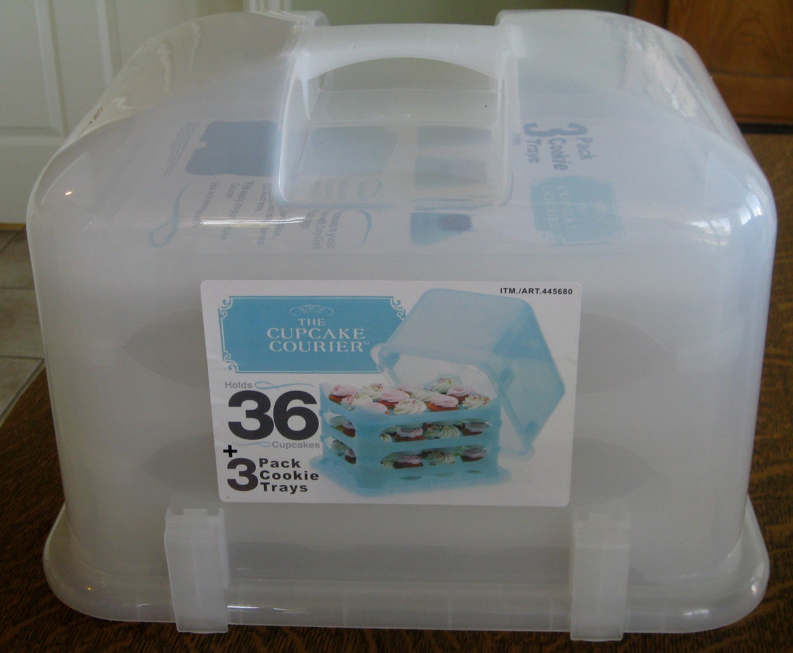the blest nest Colossal, Versatile Cupcake Carrier