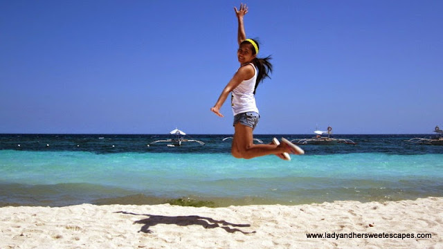 jumpshot at Alona Tropical Beach Resort Bohol