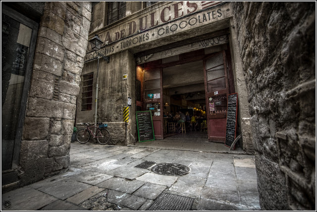 Flassaders 30, Barcelona: Restaurante La Báscula, antigua fábrica de dulces P. Mauri