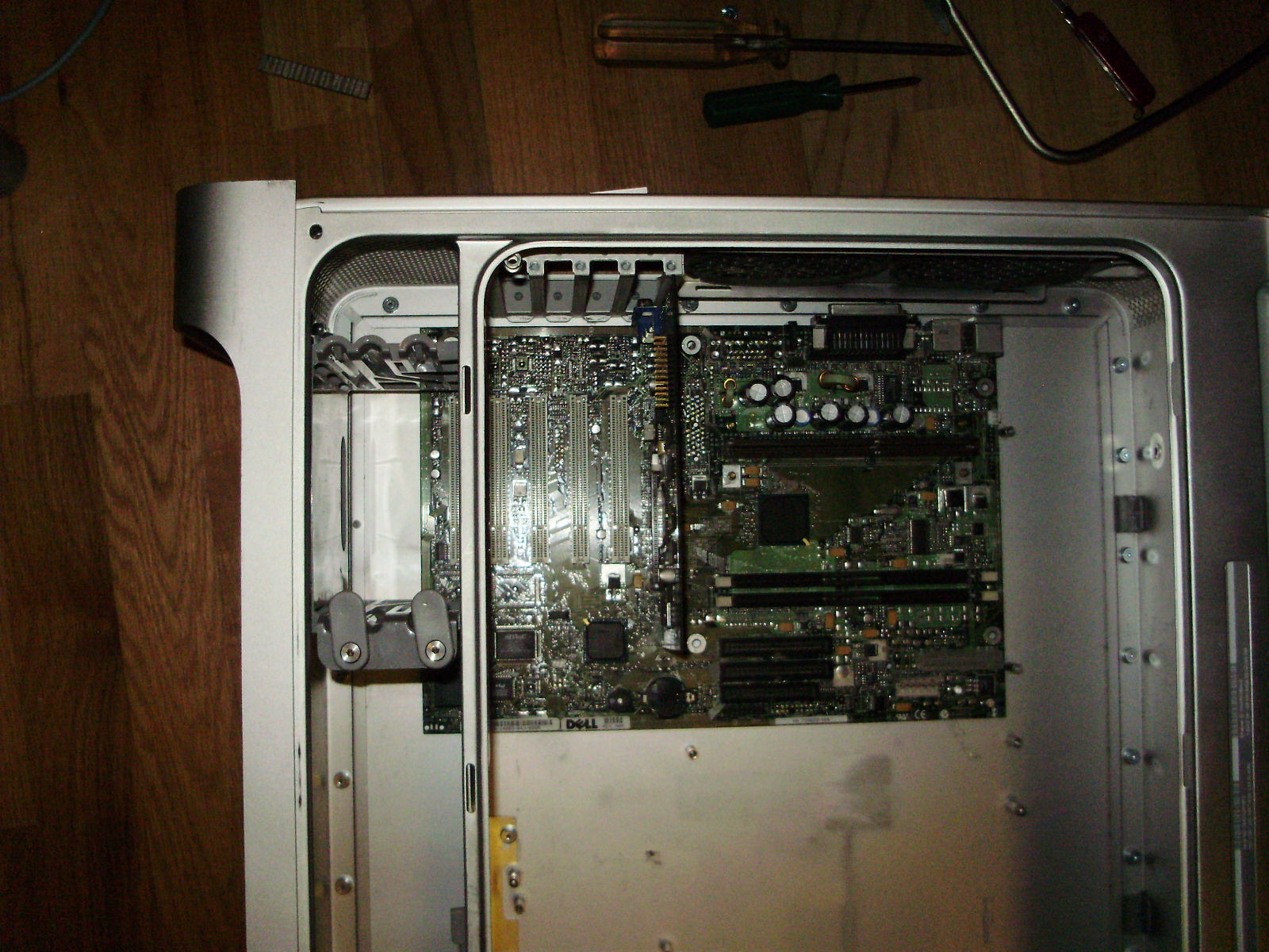 BuildIts How to Fit Your PC in a Power Mac G5 Case