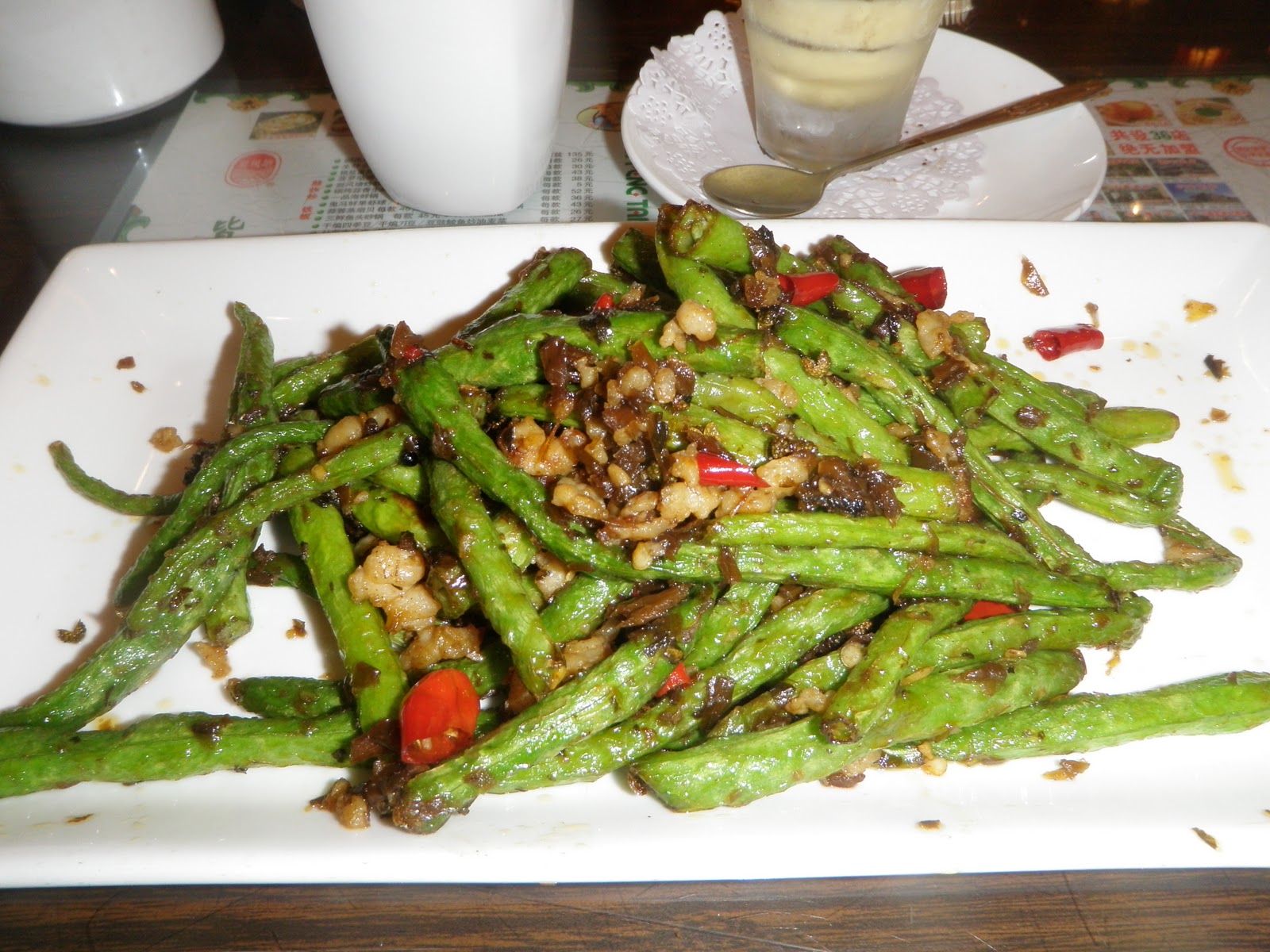 ItalianFusion Ordering at a Shanghai Restaurant