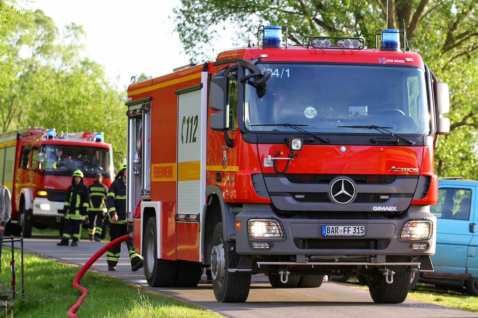 Bernau: Grosseinsatz der Feuerwehr - Bungalow Brand... 64 Bernau LIVE - Dein Stadtmagazin für Bernau bei Berlin