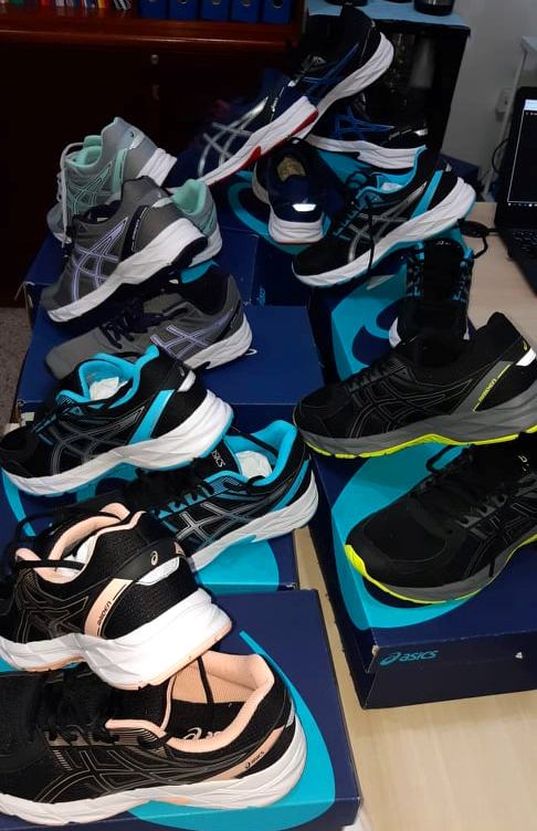 tenis asics baixinho