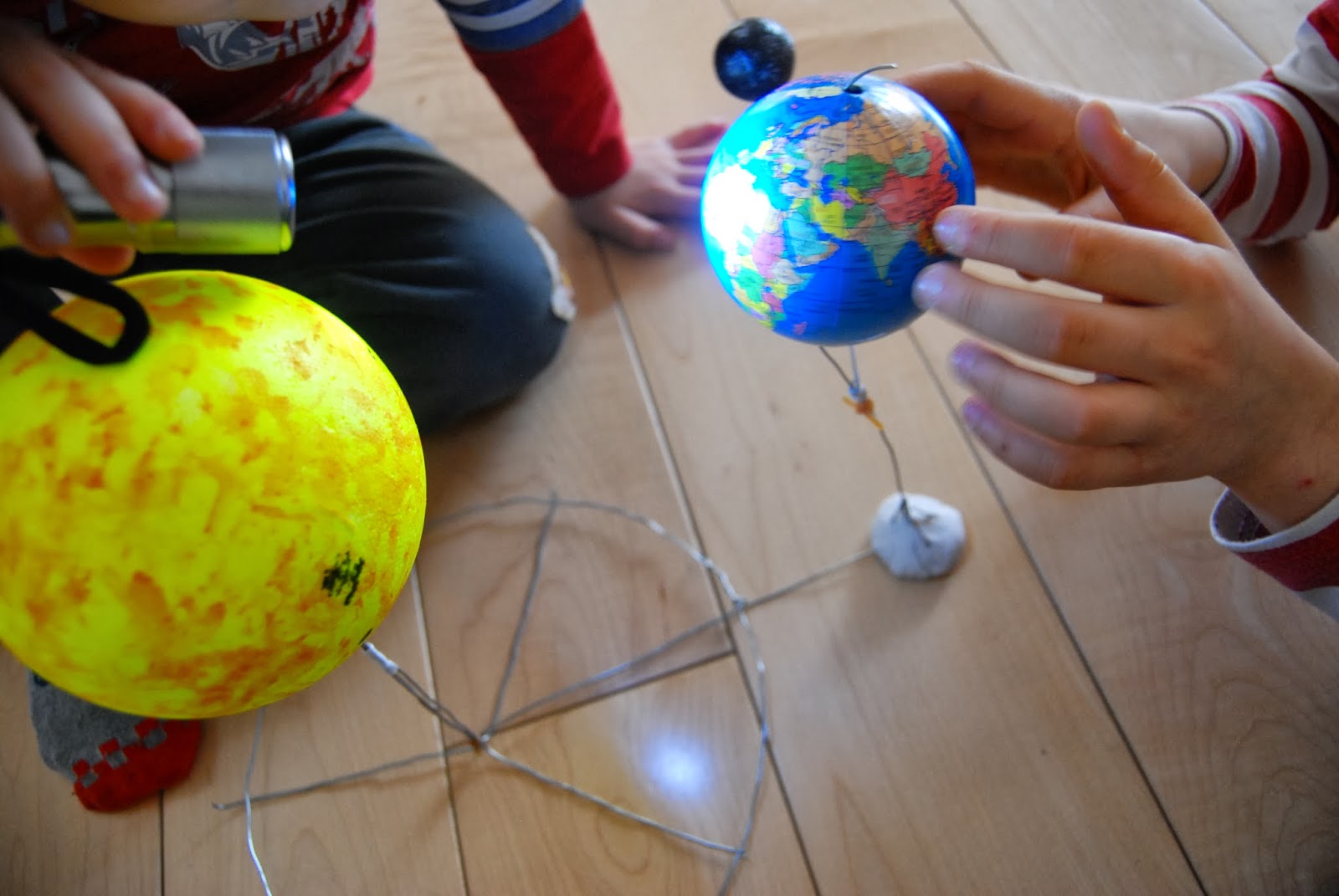 Esperienze di homeschooler Il Sistema SoleTerraLuna