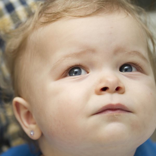 Quaque die Piercing et jeunes enfants