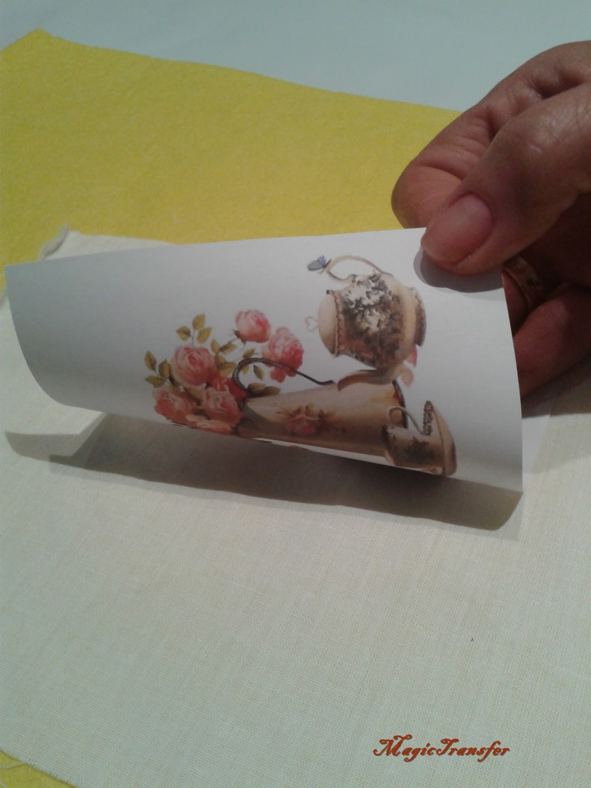 Magic Transfer Transfer sobre tela de una imagen en color.