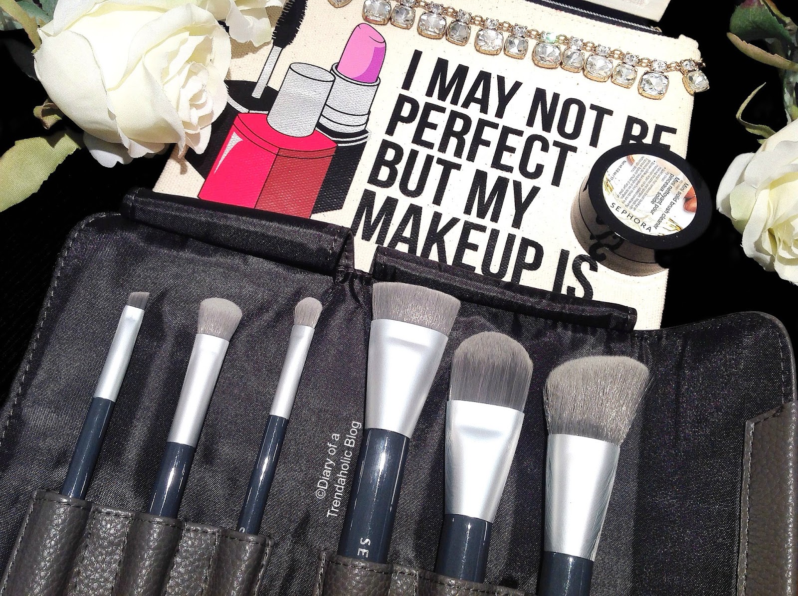 Diary of a Trendaholic Sephora Deluxe Charcoal Antibacterial Brush