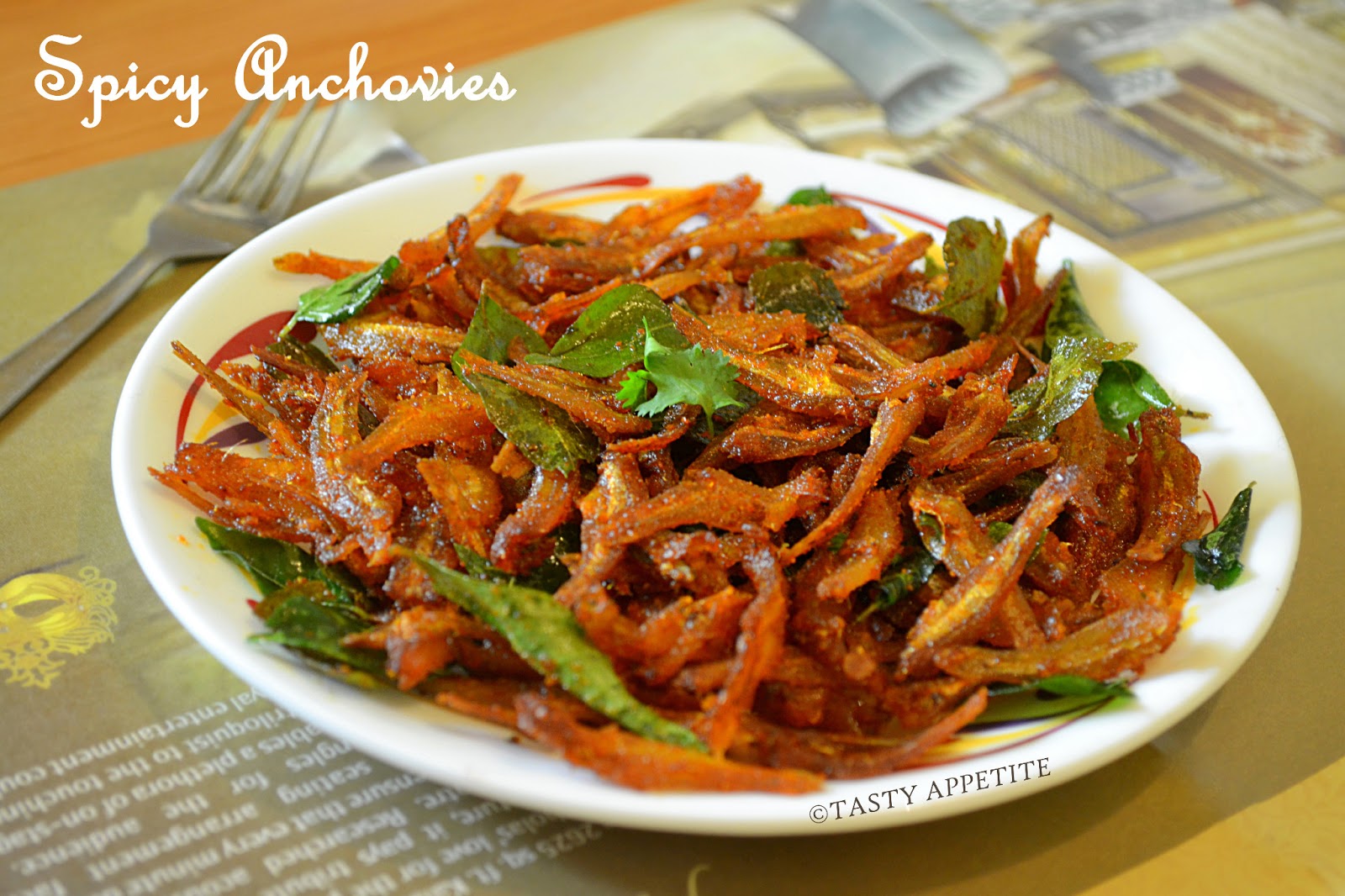 How to make Spicy Fried Anchovies / Nethili Varuval / Spicy Anchovies