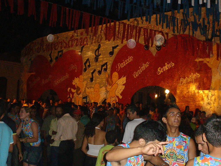 galera do bloco Cocoloko  festa 2006