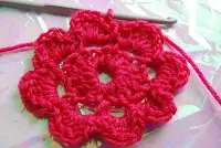 easy crochet flower patterns-free crochet patterns-crochet flowers