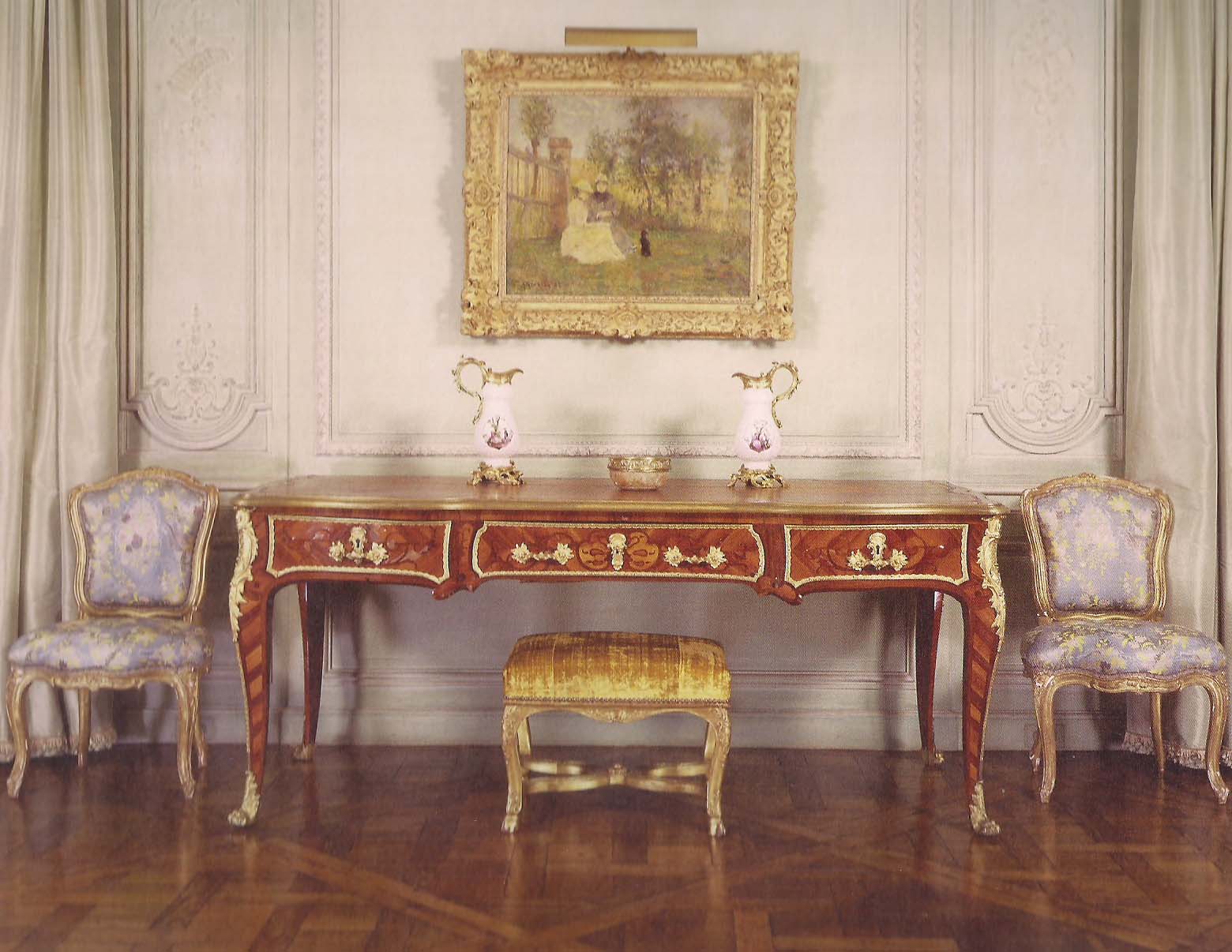 The Devoted Classicist: The Furnishings: Mr & Mrs Charles Allen Jr