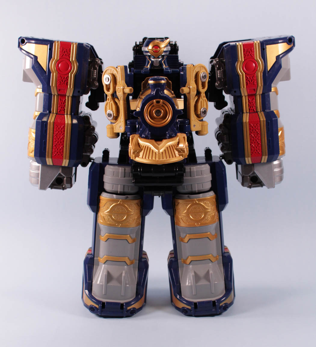 The Toy Museum Power Rangers Mystic Force Solar Streak Megazord