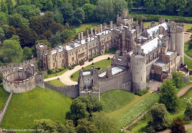CASTELO DE ARUNDEL - WEST SUSSEX, INGLATERRA CASTELO DE ARUNDEL - WEST SUSSEX, INGLATERRA