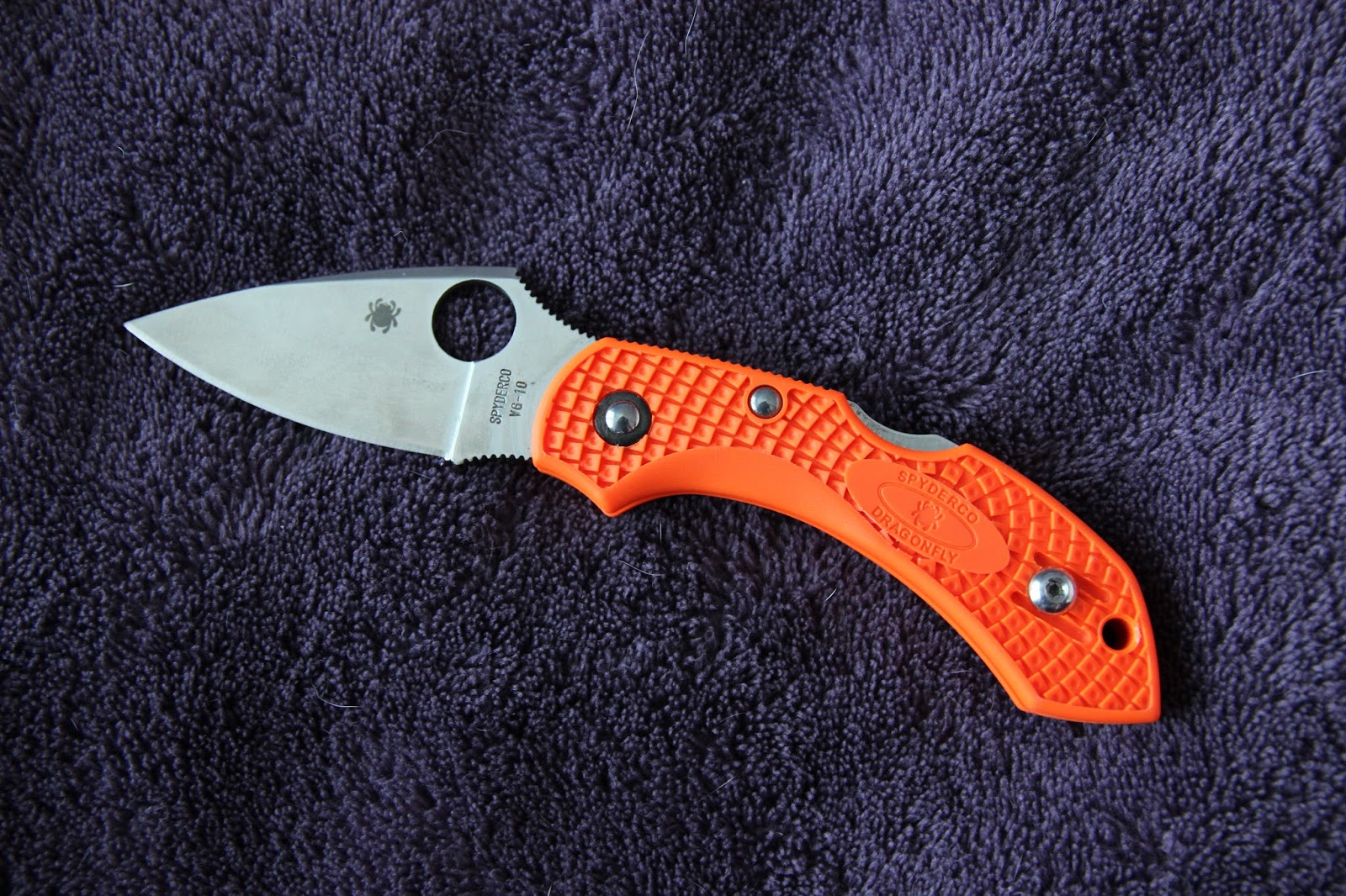 knifegirlAlly Spyderco Dragonfly 2 Review