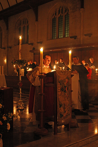 Bài ca Công Bố Phục Sinh “Exsultet”: cấu trúc và ý nghĩa