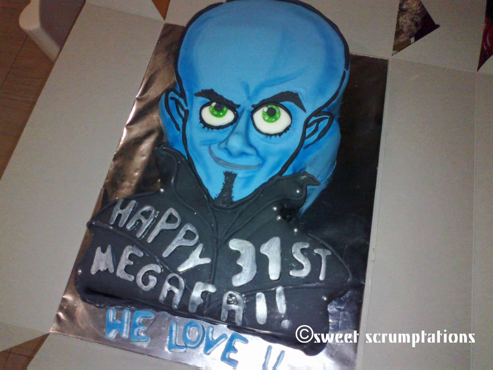 Megamind Cake