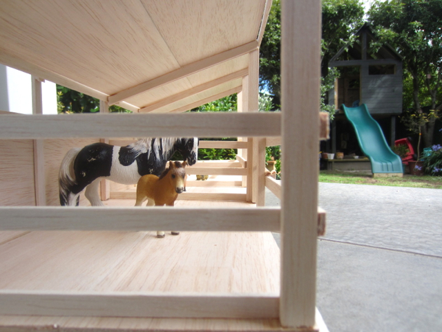 LUCY AND I: DIY horse stable