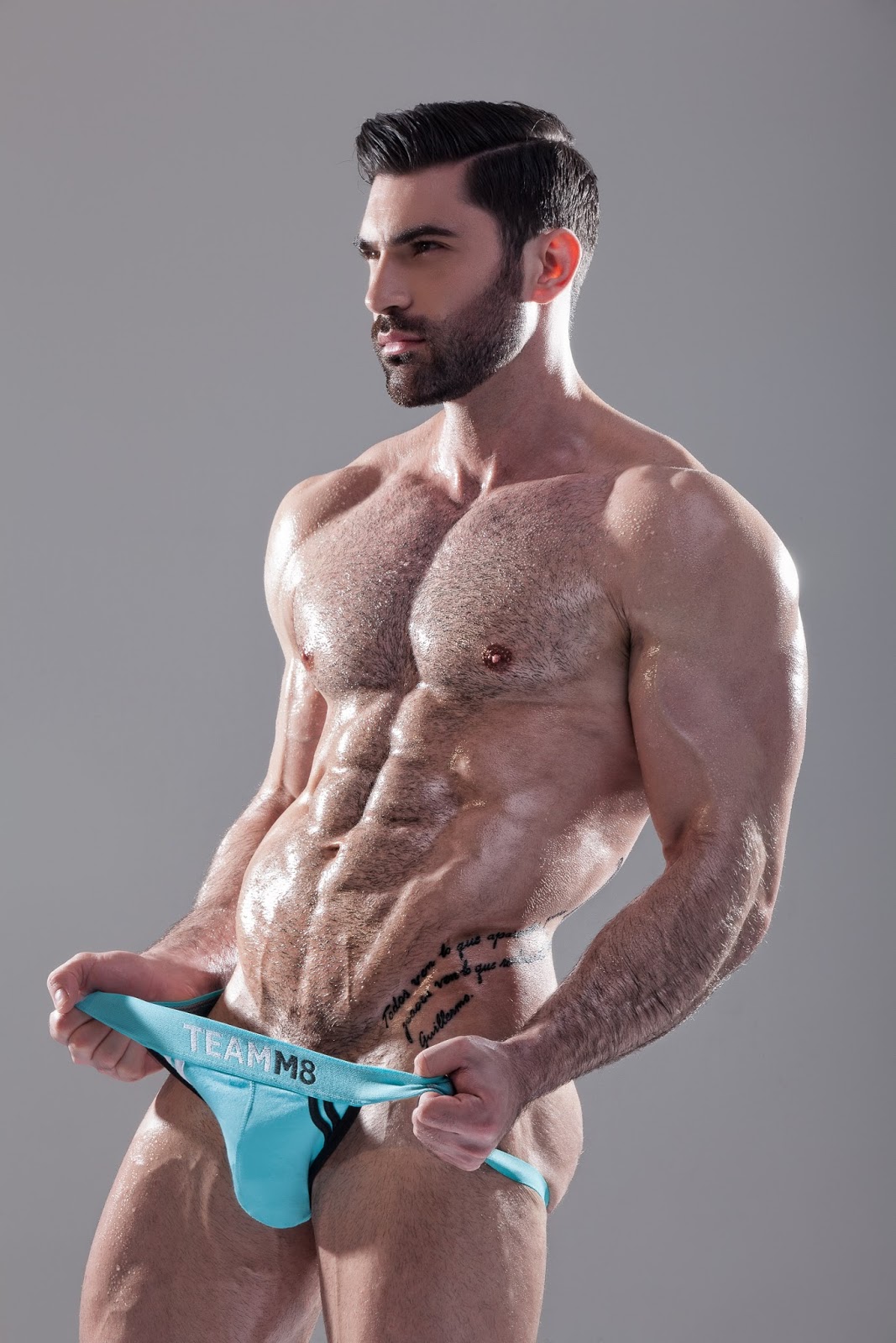 self pic in mirror nude blonde silver bracelet cumming on hairy chest