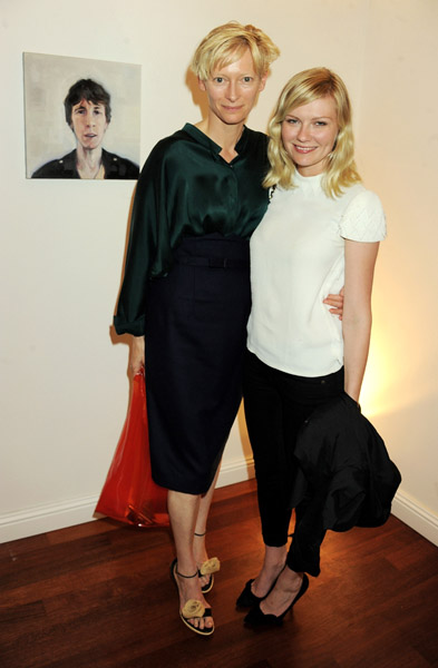 Being Glamorous: Kirsten Dunst ...