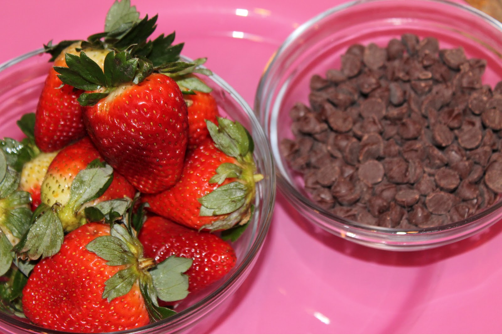 Austin Stay n Play Chocolate Covered Strawberries