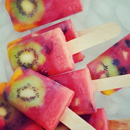 ghiacciolo alla frutta.