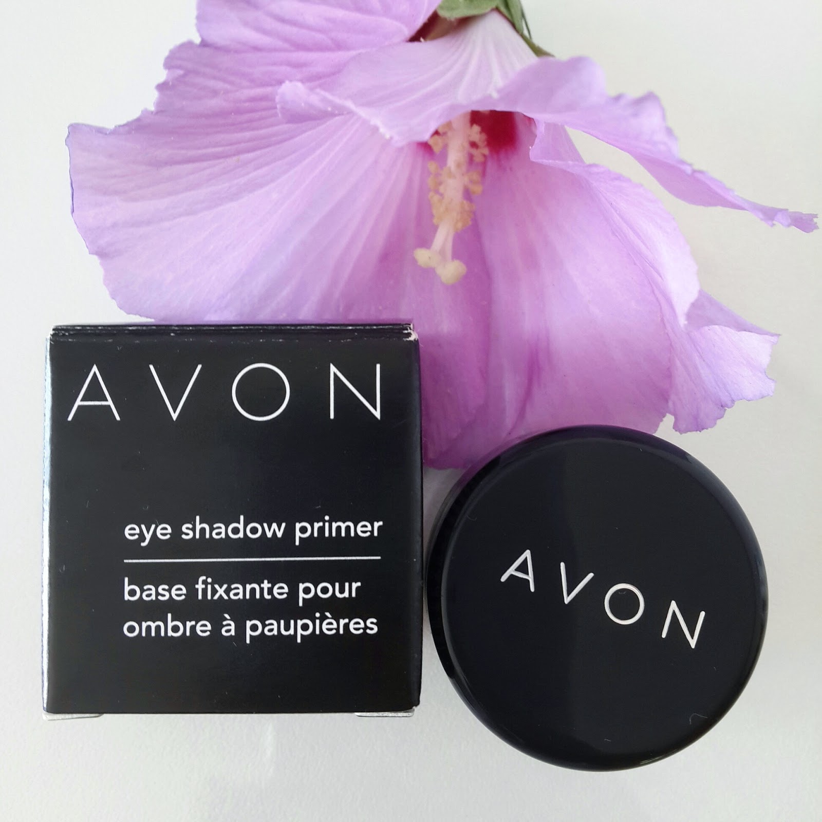 Avon eyeshadow primer Glitter Snowflake