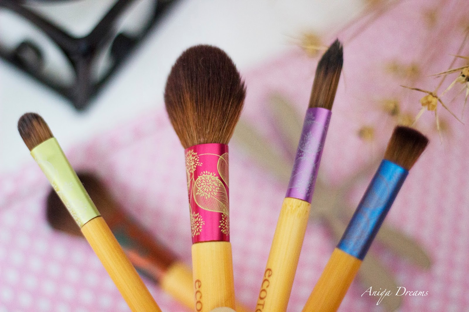 Aniqa Dreams EcoTools Makeup Brushes FRESH & FLAWLESS