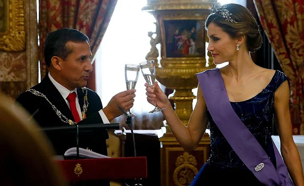 King Felipe VI of Spain and Queen Letizia of Spain host a dinner for Peruvian President Ollanta Humala Tasso and wife Nadine Heredia Alarcon