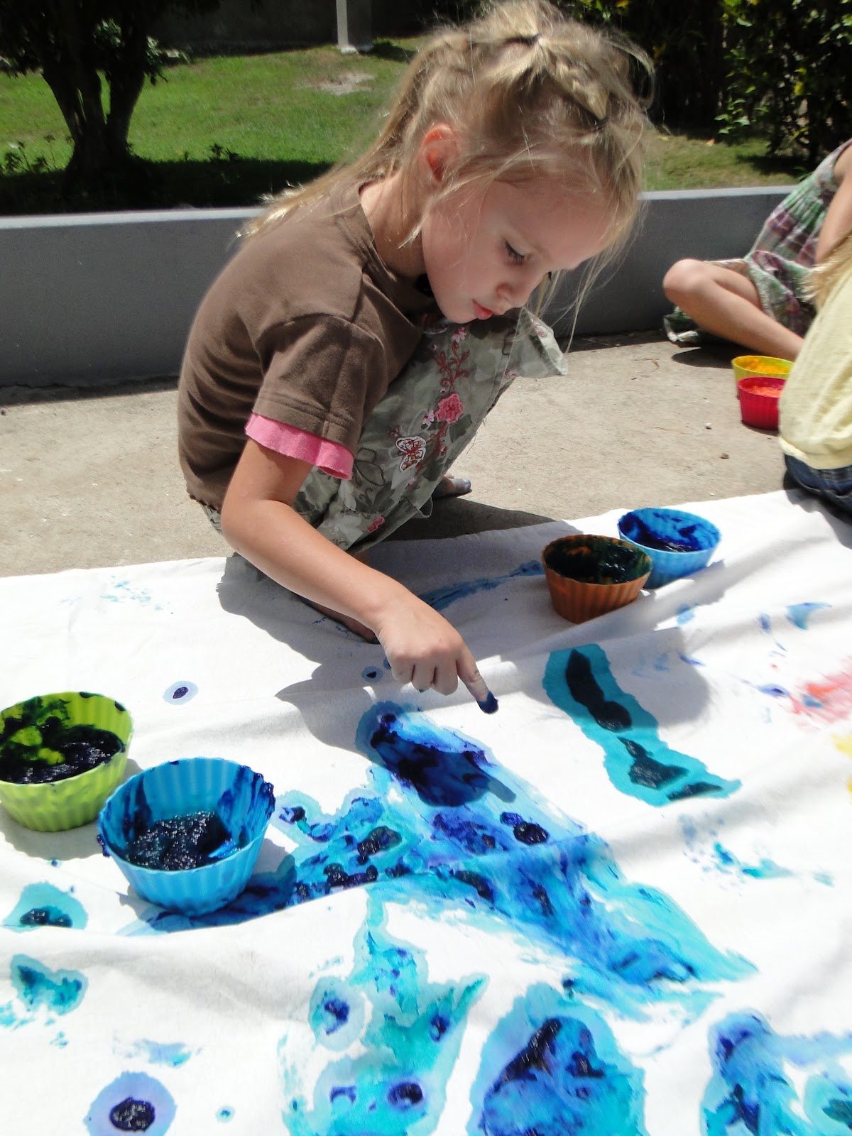 Raising 4 Princesses Washable finger paint recipe